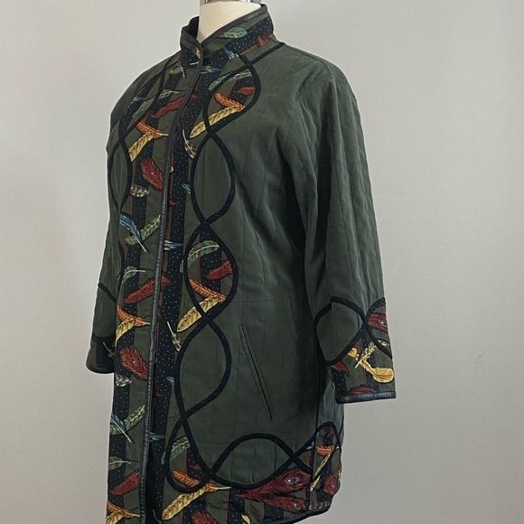 Wearable art reversible feathers green coat sz 18 - Picture 4 of 8